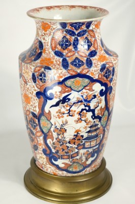 Imari-Bodenvase, Japan, Meji-Zeit.