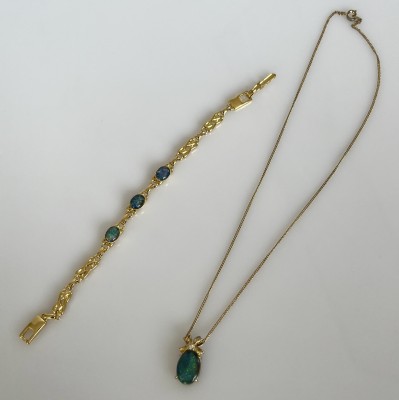 Armband und Kette, zweiteiliges Set, Opalimitationen, vergoldet, 925 Sterlingsilber.