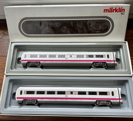 Märklin Digital H0: Zwei Wagons, beide 4171, in OVP.