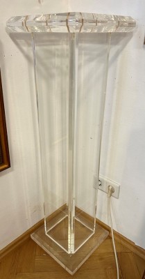Präsentations-Stele aus hochwertigem Plexi-Glas, Höhe 100 cm.