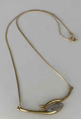 Feine Kette mit Anhänger, Gelbgold 585 (punziert).
