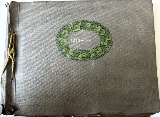 Fotoalbum aus den Jahren 1914-18, um die 100 Bilder.