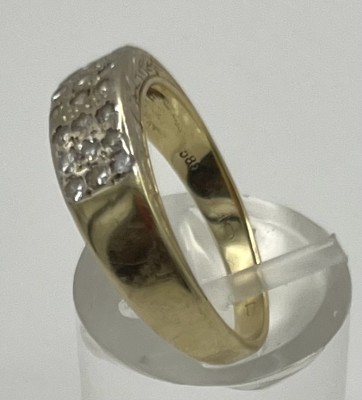 Brillantring, 585 Gelbgold, 21 Diamanten je um 0,015ct, Größe 57. Schlichter Ring, der durch die Brillantfront am Ringkopf hervorsticht,