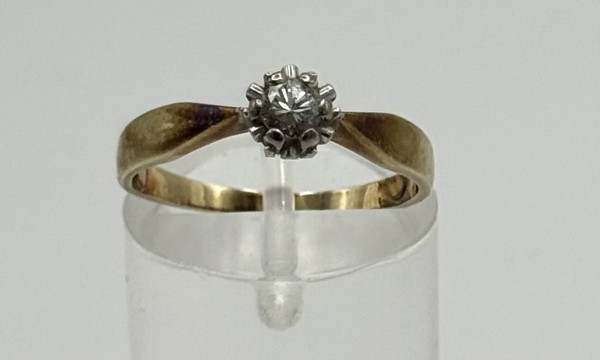 Brillantring, 585 Gelbgold, Brillant um 0,1ct, Größe 54. Feiner Ring mit mittig gefasstem Brillant.