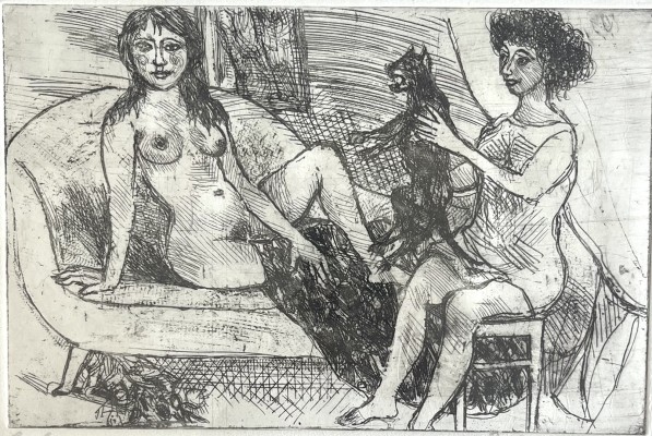 Lacher, Max (1905-1988) Salonszene, 1986, Radierung. Eine nackte Frau sitzt auf einer Chaiselongue, die andere ihr schräg gegenüber mit einem Tier in der Hand.