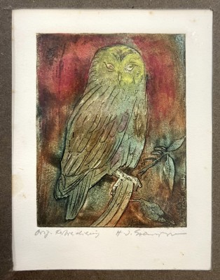 Starczewski, Hans-Joachim (20. Jahrhundert) Kranich im Anflug und Uhu auf Ast, Farbradierung.