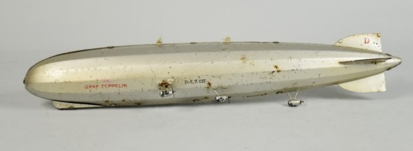 MAERKLIN ZEPPELIN Luftschiff D LZ 127 MAERKLIN ZEPPELIN Luftschiff D LZ 127