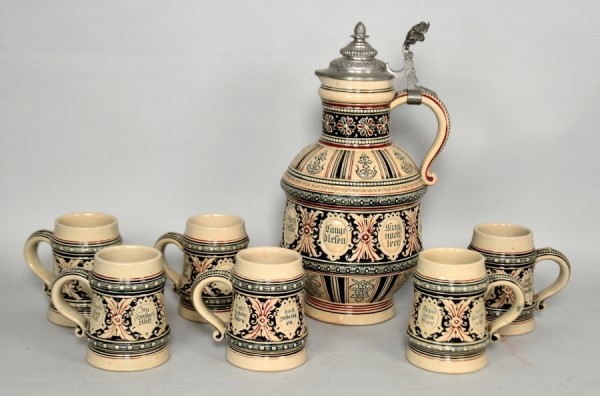 KERAMIK-SET 7-tlg. hoher Krug mit Zinnmontur u. sechs kleine KERAMIK-SET 7-tlg. hoher Krug mit Zinnmontur u. sechs kleine