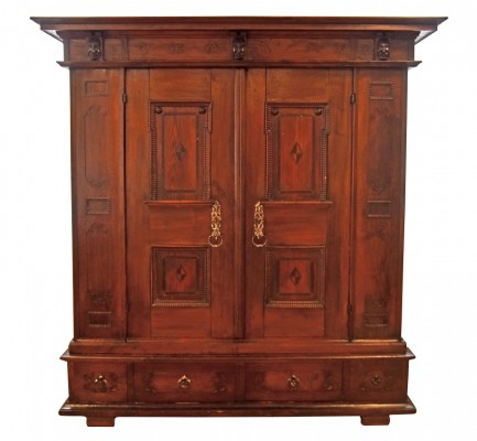 GROSSER SCHRANK GROSSER SCHRANK