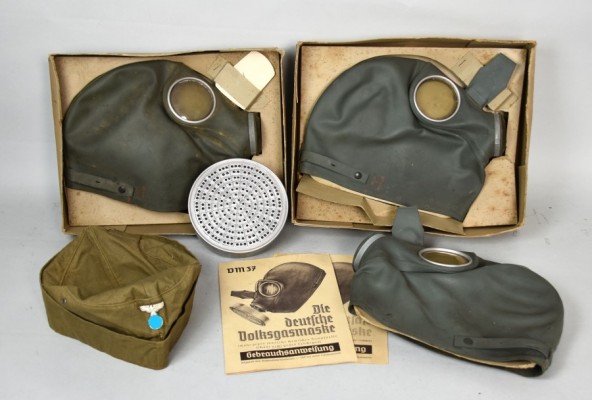PAAR GASMASKEN 3. REICH PAAR GASMASKEN 3. REICH